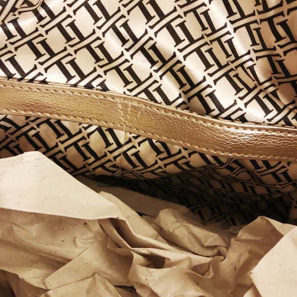 Genuine pebble leather Tignanello Bag NEW - Picture 5 of 8